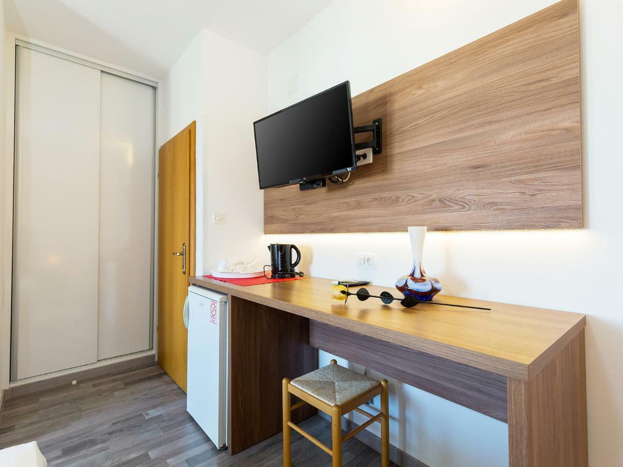 Ulika Rooms & Apartments Poreč Exteriör bild